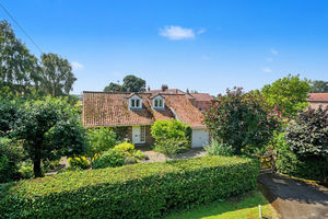 Manor Farm Cottage- click for photo gallery